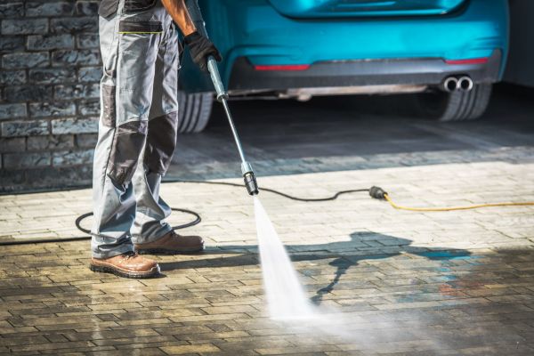 Driveway Pressure Washing in Bremerton