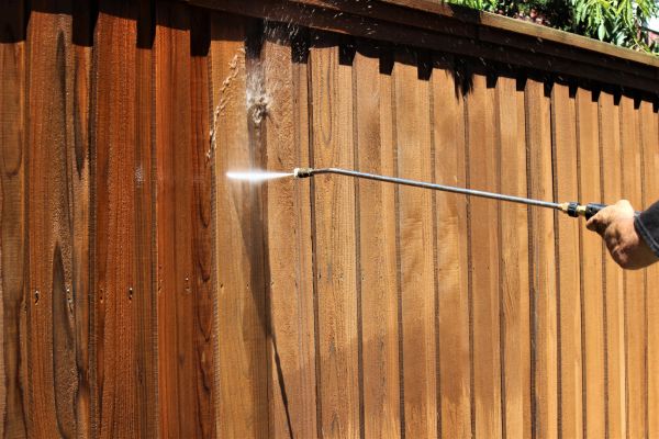 Fence Cleaning in Bremerton
