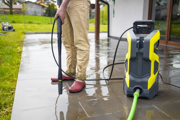 Porch Pressure Washing in Bremerton