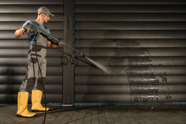 Garage Power Washing in Bremerton