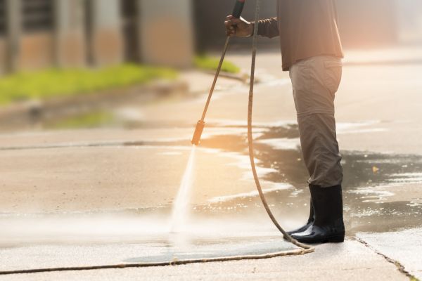 Residential Concrete Cleaning in Bremerton