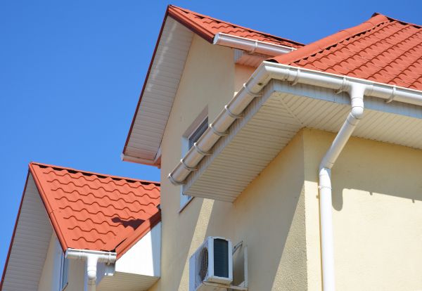 Soffit Cleaning in Bremerton