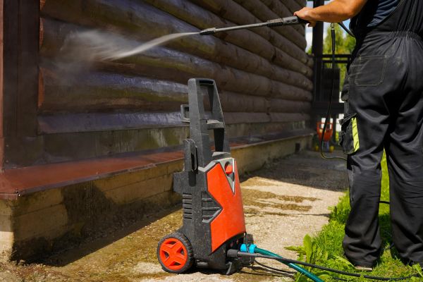 Wood House Exterior Cleaning in Bremerton