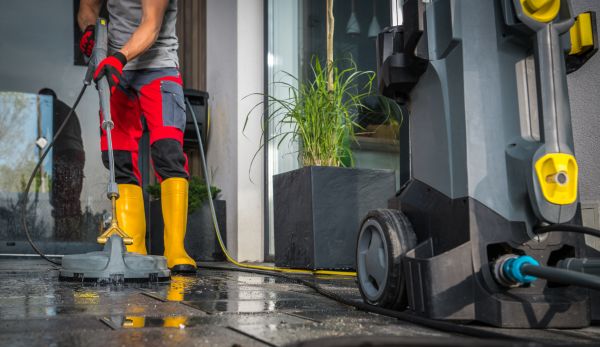 Commercial Pressure Cleaning in Bremerton
