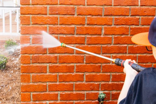 Wall Pressure Washing in Bremerton